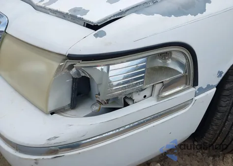 2003 Mercury Grand Marquis Ls z USA, uszkodzony, nr VIN 2MEFM75W63X694931